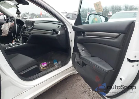 2020 Honda Accord Lx z USA, uszkodzony, nr VIN 1HGCV1F14LA054311